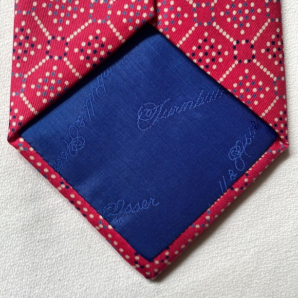 Turnbull & Asser hand made in England Pink geometric pattern Silk tie - Picture 9 of 10